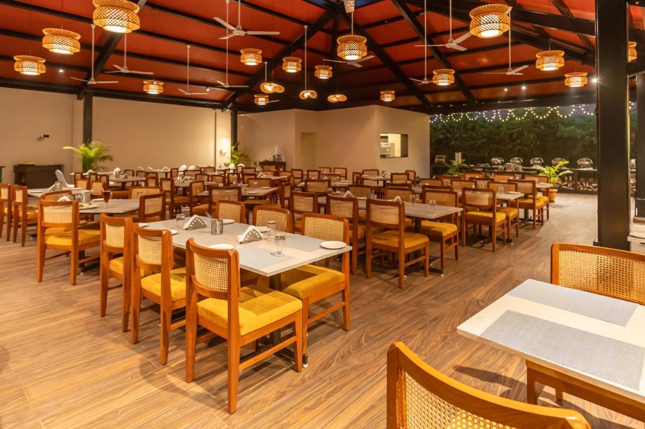 Somy Plaza Calangute Goa - Formerly Somy Resort Екстер'єр фото