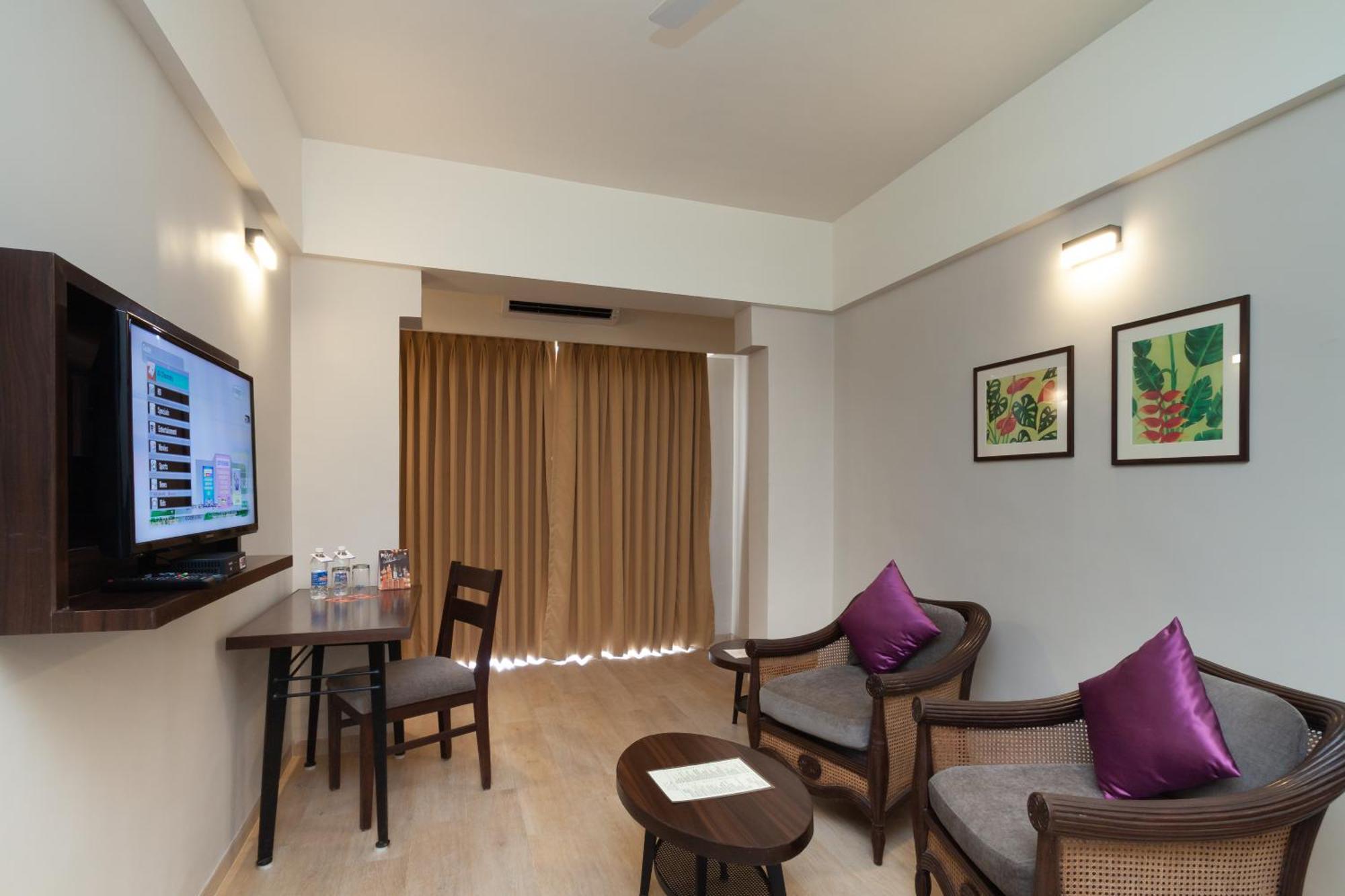 Somy Plaza Calangute Goa - Formerly Somy Resort Екстер'єр фото